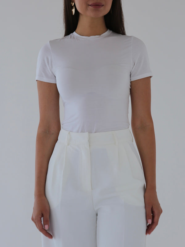 Essential top — White